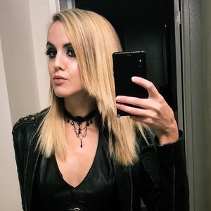 Meet your Posher, Delia